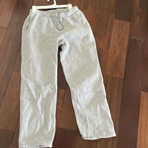 Ariztia mega fit sweatpants